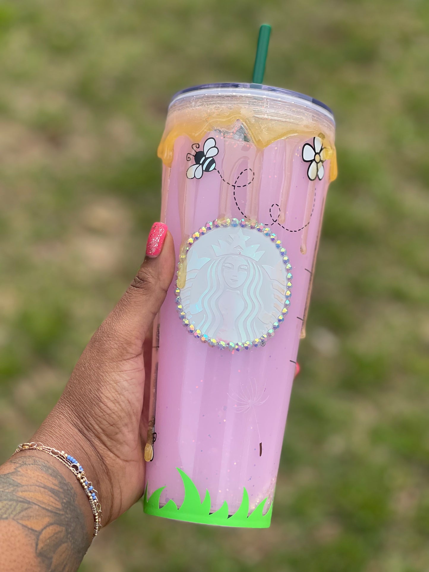 spring springtime springtide snowglobe tumbler bees dsndelion honey drip rhinestone