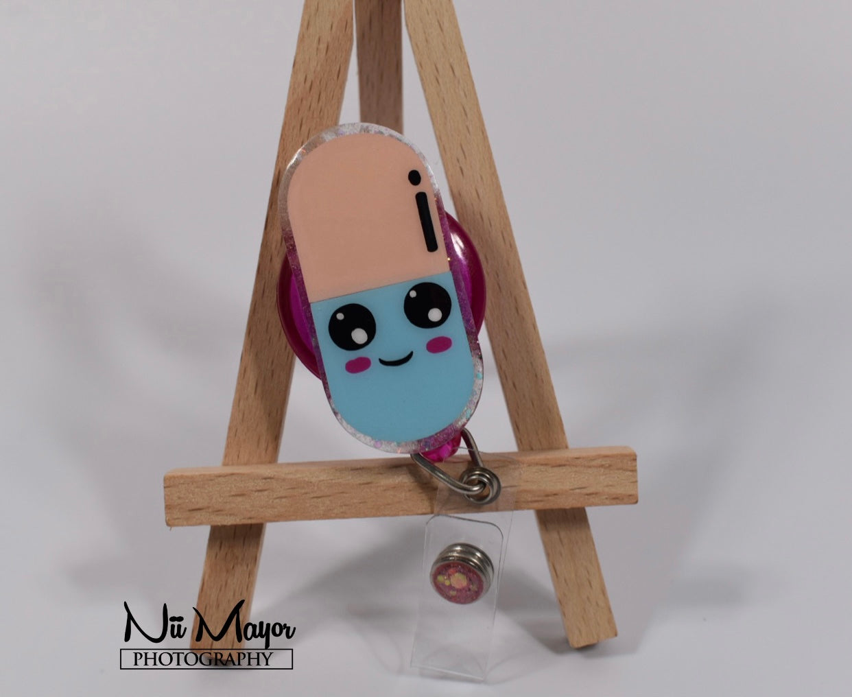 Pill badge