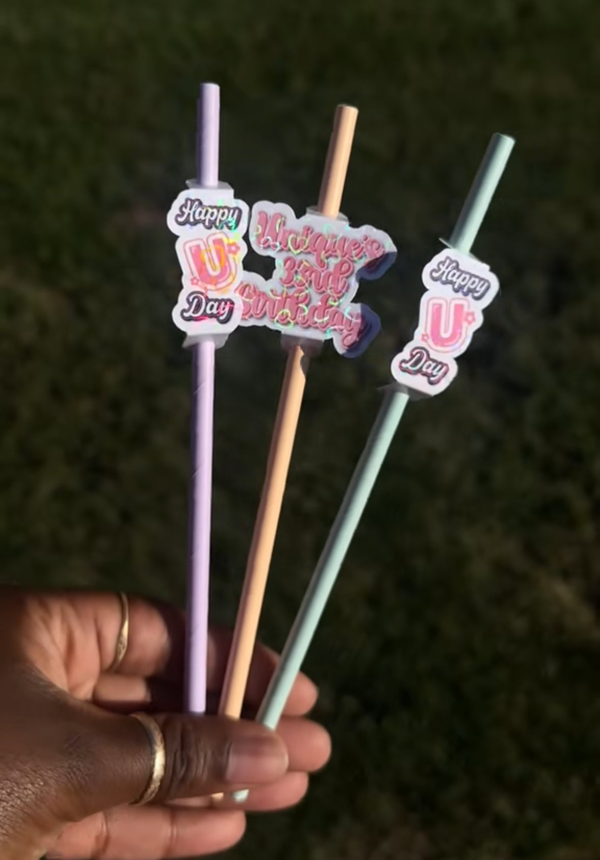 Custom straw toppers on paper straw 