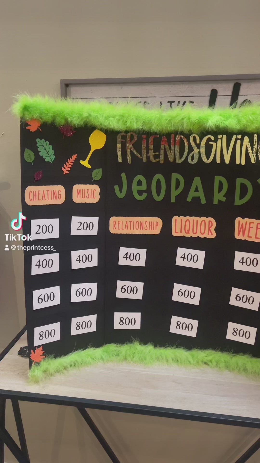 Friendsgiving drunk jeopardy thanksgiving party drinking game ideas 